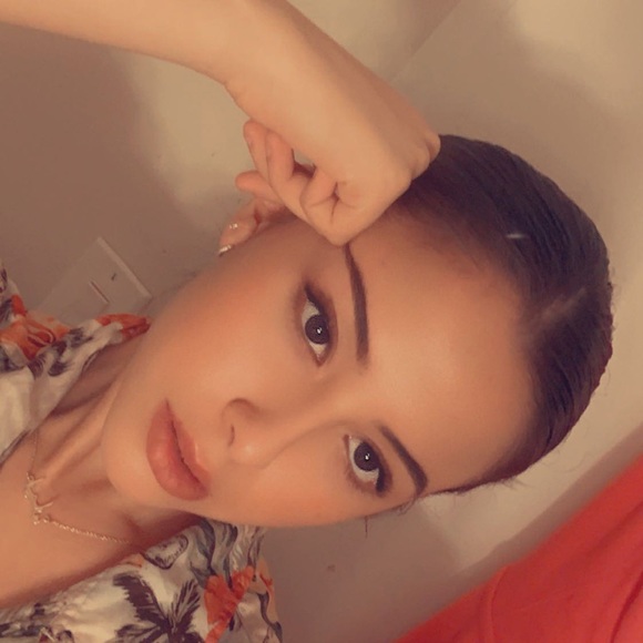 Meet your Posher, Iman - Picture 1 of 1